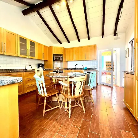 Espectacular Con Piscina Infinity, Bbq Y Wifi En San Miguel De Abona, Tenerife Sur * San Miguel de Abona